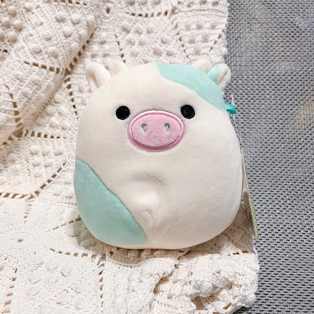 5" Belana the Blow and White Cow Squishmallow | BNWT